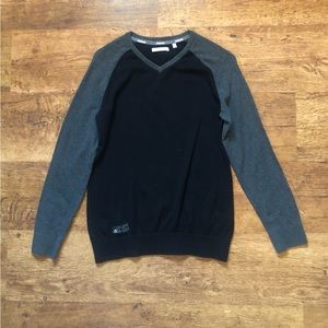 Adidas: V-Neck Golfer’s Sweater